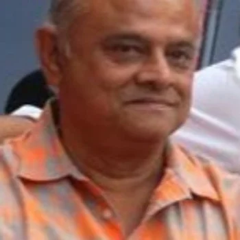 Robin Bhatt