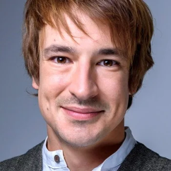 Sebastian D. Fischer