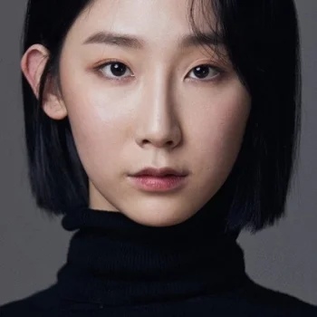 Seo E-hyun
