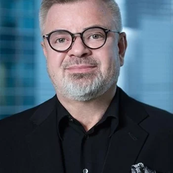Сергей Кальварский