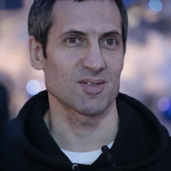 Сергей Комаров