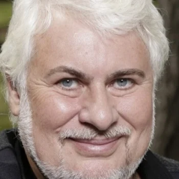 Сергей Саркисов