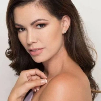 Shaholly Ayers
