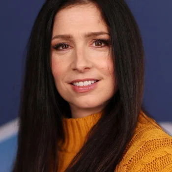 Shoshannah Stern
