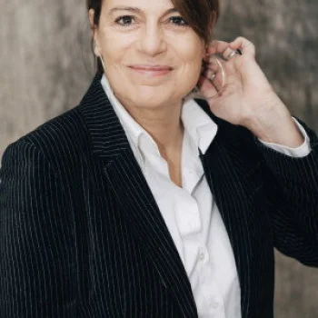 Sophie Révil