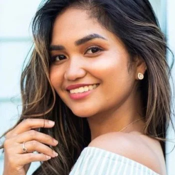 Stefanie Arianne