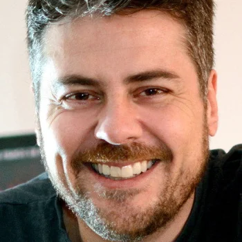 Thomas Stavros