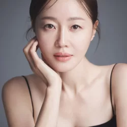Uhm Ji-won