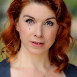 Aislinn De'ath
