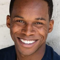 Akono Dixon