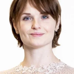 Алена Шкатула