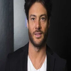 Alessandro Islas