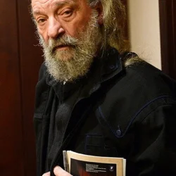 Анатолий Васильев