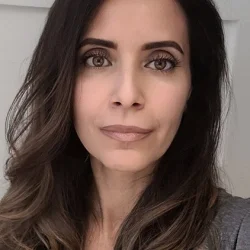 Anna Vlachos