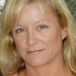 Annie Ellis