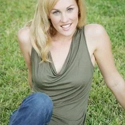 Aurelia Riley