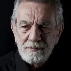 Aydemir Akbaş