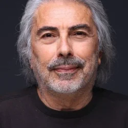 Ayhan Kavas