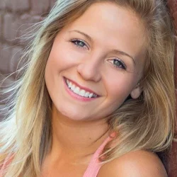 Brooke Lyons