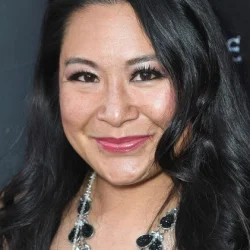 Christine W Chen