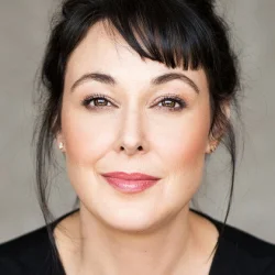 Claudia Larochelle