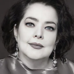 Delia Casanova