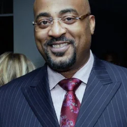 Dennis Scott