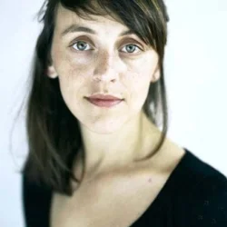 Emmanuelle Hiron