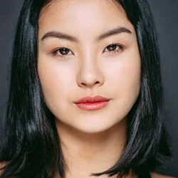 Esther Ming Li