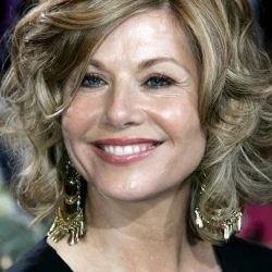 Glynis Barber