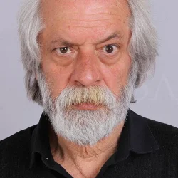İzzet Çivril