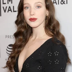 Isabelle  Phillips