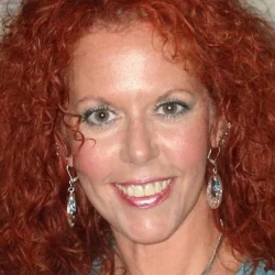 Jennifer Delora