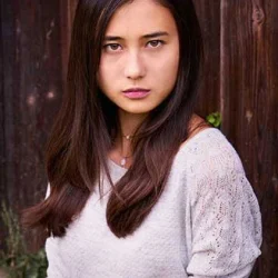 Julia Ueno