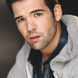 Julian Goza