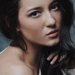 Julie Estelle