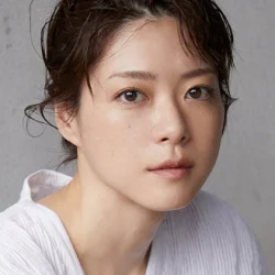 Juri Ueno