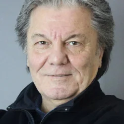 Kazım Akşar