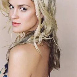 Laura New
