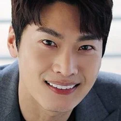 Lee Eun-hyung