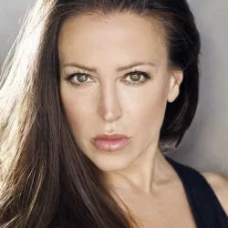 Leslie Bega