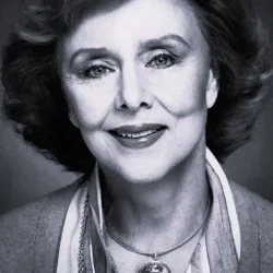 Louise Latham