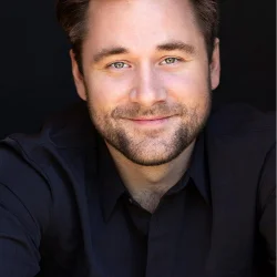 Luke Benward