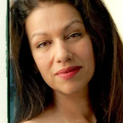 Meriem Serbah