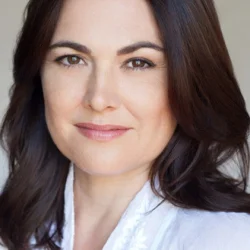 Mia Adams