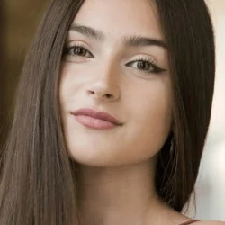 Mia Giraud