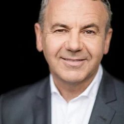 Michael Veitch