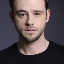 Miguel Santiago