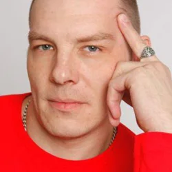 Олег Чевелёв