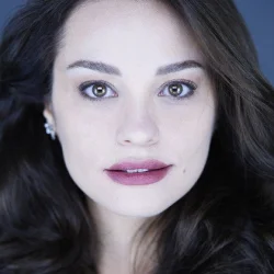 Özge Sezince Varley